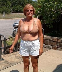 sexy naked granny. Photo #1
