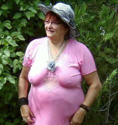 sexy naked granny. Photo #4