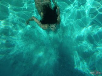 naked under water. Photo #3